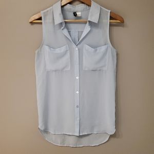 Divided Sleeveless Button-Up Blouse - Baby Blue